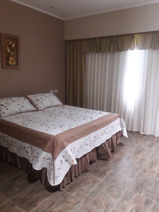 Hotel La Rosaria Henderson Bagian luar foto